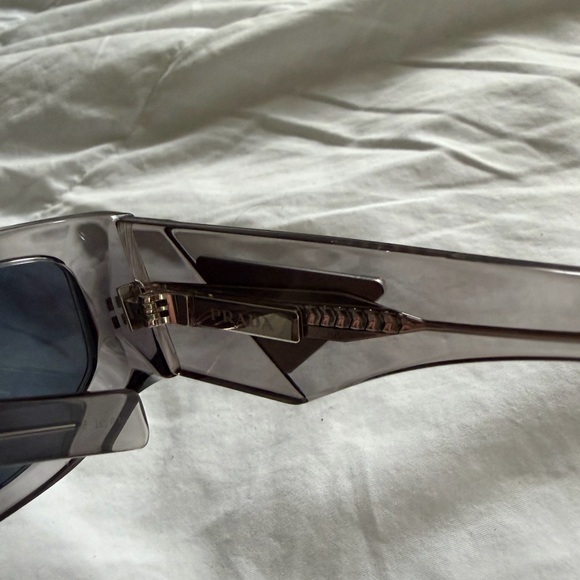 Prada Brown Translucent Sunglass Temples - Brown Accents - Picture 5 of 6